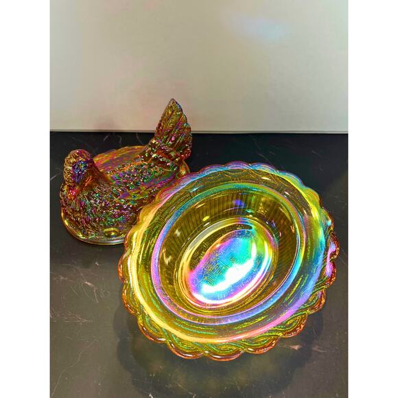 Mosser Marigold Carnival Hen on Nest - GLOWS - Picture 8 of 11